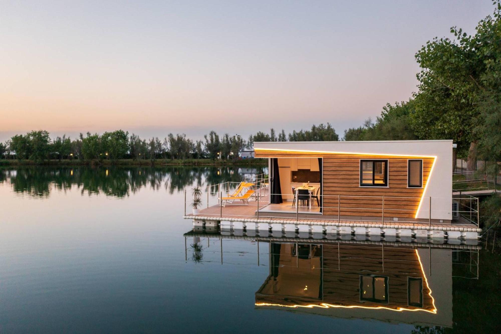 Village Lake Placid Silvi Marina Bagian luar foto